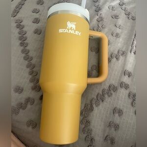 Stanley 40 oz. Tumbler-Yarrow